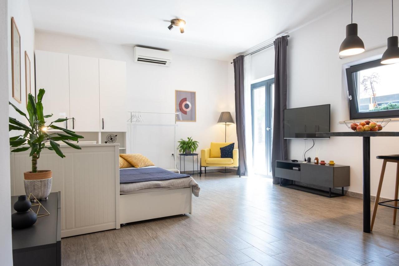 Studio Apartment Les - 4 Min Walk From Amphiteatre Pula Extérieur photo