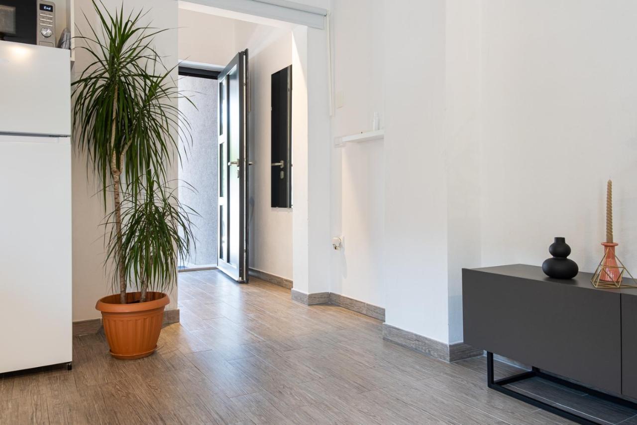Studio Apartment Les - 4 Min Walk From Amphiteatre Pula Extérieur photo